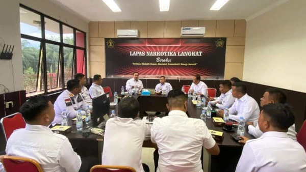 Diryantah Lola Basan Baran Sampaikan Pesan ,saat Kunjungi Lapas Narkotika Langkat - Digital Media Public